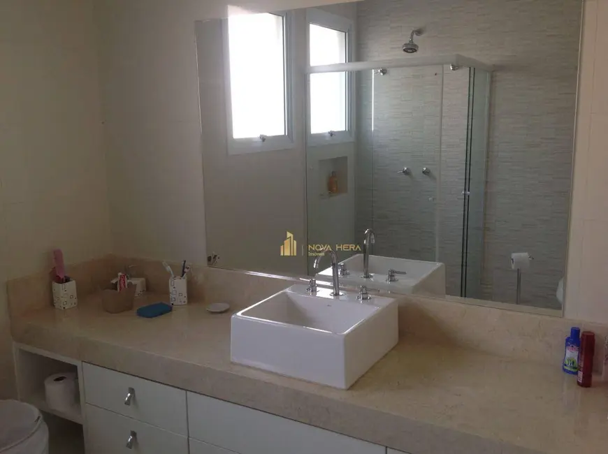 Foto 3 de Sobrado com 4 quartos à venda, 520m2 em Residencial Morada dos Lagos, Barueri - SP