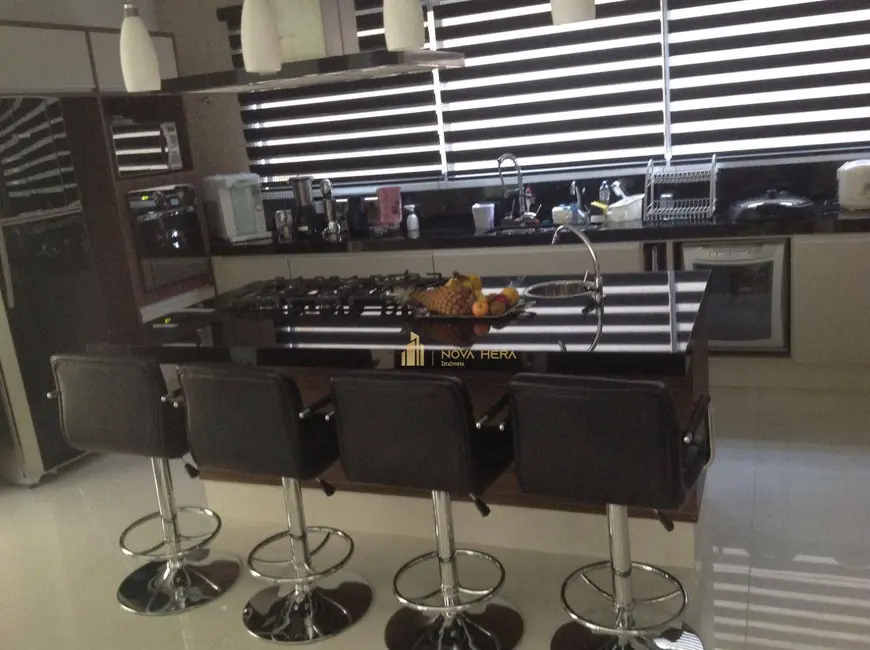 Foto 9 de Sobrado com 4 quartos à venda, 520m2 em Residencial Morada dos Lagos, Barueri - SP