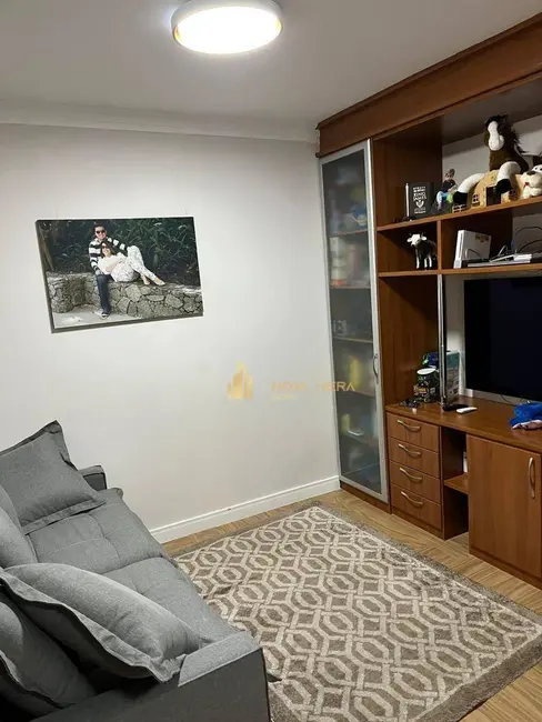 Foto 2 de Casa de Condomínio com 4 quartos à venda e para alugar, 1400m2 em Chácara de La Rocca, Carapicuiba - SP