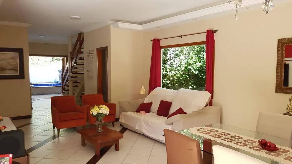 Sobrado com 3 quartos à venda, 332m2 em Vila Nossa Senhora Aparecida, Carapicuiba - SP - imagem 5 Foto 5 de Sobrado com 3 quartos à venda, 332m2 em Vila Nossa Senhora Aparecida, Carapicuiba - SP