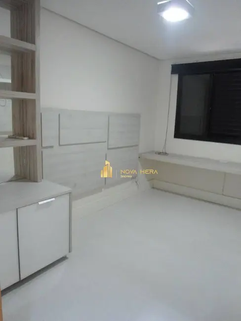 Cobertura com 3 quartos para alugar, 130m2 em Centro, Osasco - SP - imagem 8 Foto 8 de Cobertura com 3 quartos para alugar, 130m2 em Centro, Osasco - SP