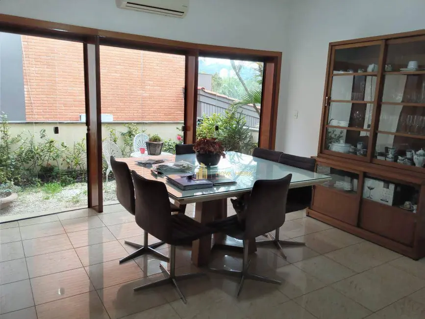 Casa de Condomínio com 4 quartos à venda, 450m2 em Santana De Parnaiba - SP - imagem 6 Foto 6 de Casa de Condomínio com 4 quartos à venda, 450m2 em Santana De Parnaiba - SP