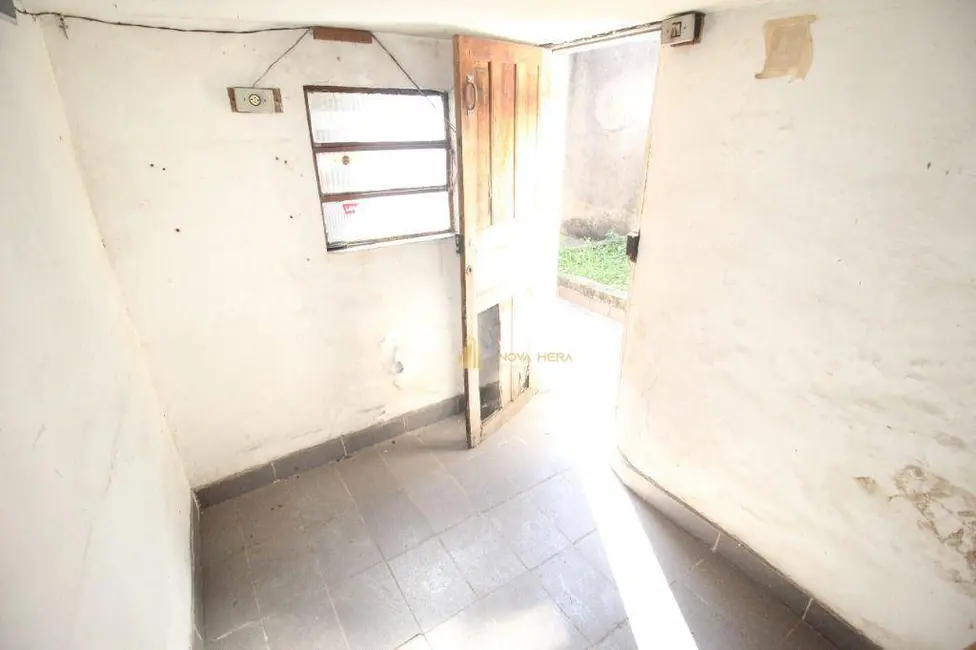 Casa com 2 quartos à venda, 197m2 em Centro, Carapicuiba - SP - imagem 8 Foto 8 de Casa com 2 quartos à venda, 197m2 em Centro, Carapicuiba - SP