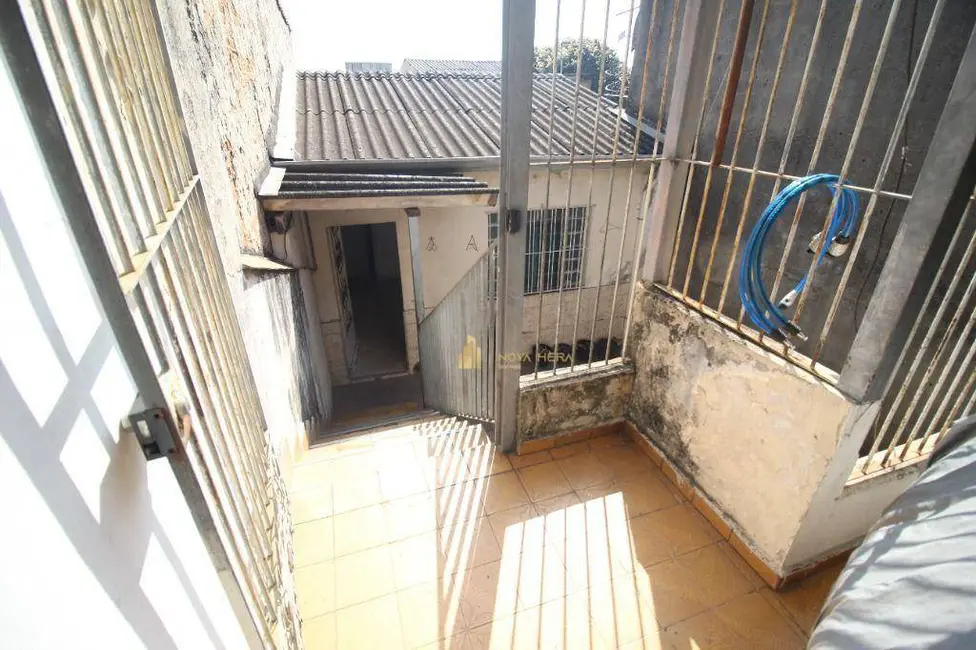 Casa com 2 quartos à venda, 197m2 em Centro, Carapicuiba - SP - imagem 4 Foto 4 de Casa com 2 quartos à venda, 197m2 em Centro, Carapicuiba - SP