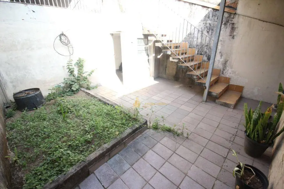 Casa com 2 quartos à venda, 197m2 em Centro, Carapicuiba - SP - imagem 5 Foto 5 de Casa com 2 quartos à venda, 197m2 em Centro, Carapicuiba - SP
