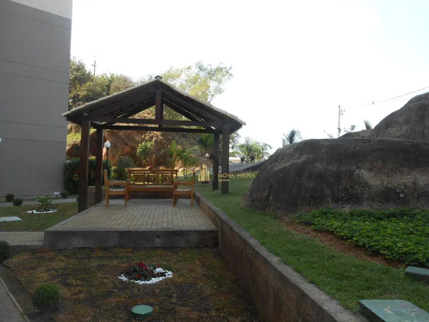 Foto 2 de Apartamento com 2 quartos à venda, 52m2 em Vila Santa Terezinha, Carapicuiba - SP