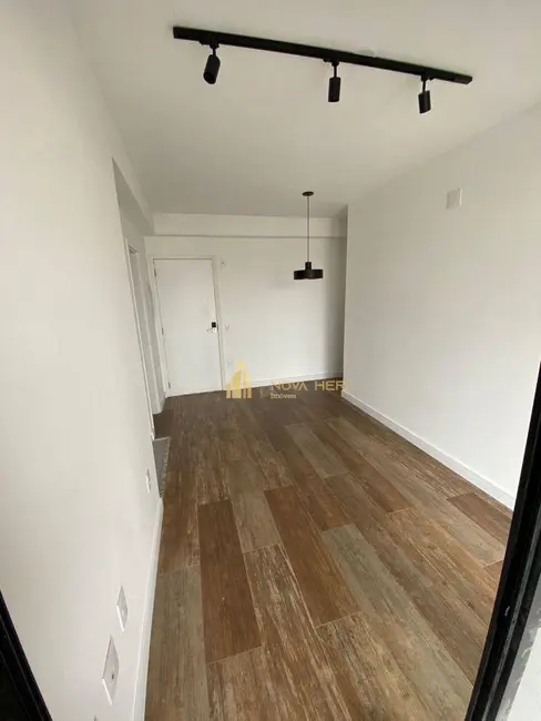 Apartamento com 2 quartos para alugar, 61m2 em Vila Osasco, Osasco - SP - imagem 3 Foto 3 de Apartamento com 2 quartos para alugar, 61m2 em Vila Osasco, Osasco - SP