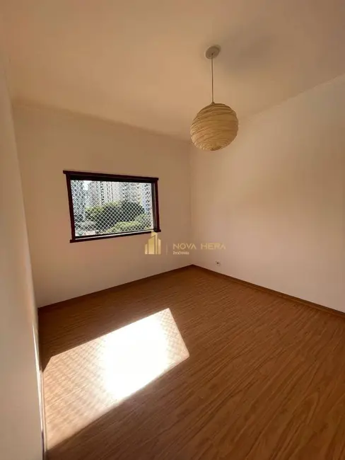 Apartamento com 3 quartos à venda, 105m2 em Moema, São Paulo - SP - imagem 5 Foto 5 de Apartamento com 3 quartos à venda, 105m2 em Moema, São Paulo - SP