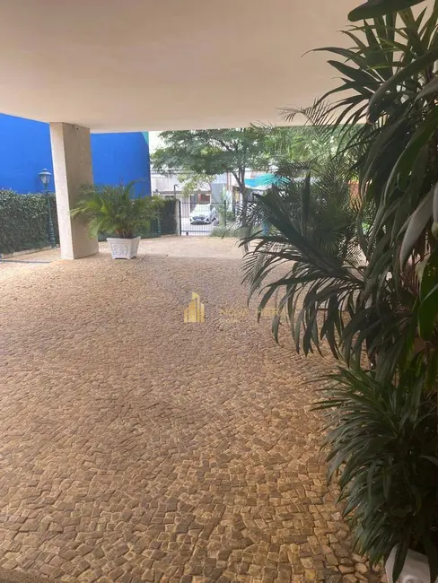 Apartamento com 3 quartos à venda, 105m2 em Moema, São Paulo - SP - imagem 3 Foto 3 de Apartamento com 3 quartos à venda, 105m2 em Moema, São Paulo - SP