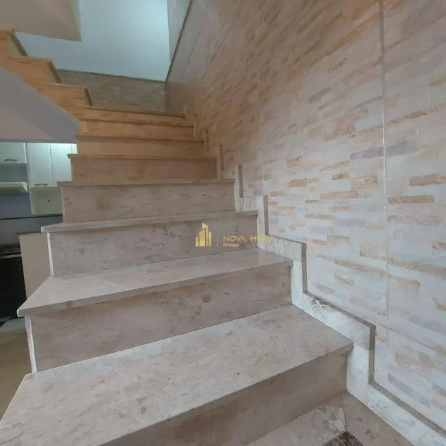 Sobrado com 3 quartos à venda, 138m2 em Cipava, Osasco - SP - imagem 6 Foto 6 de Sobrado com 3 quartos à venda, 138m2 em Cipava, Osasco - SP