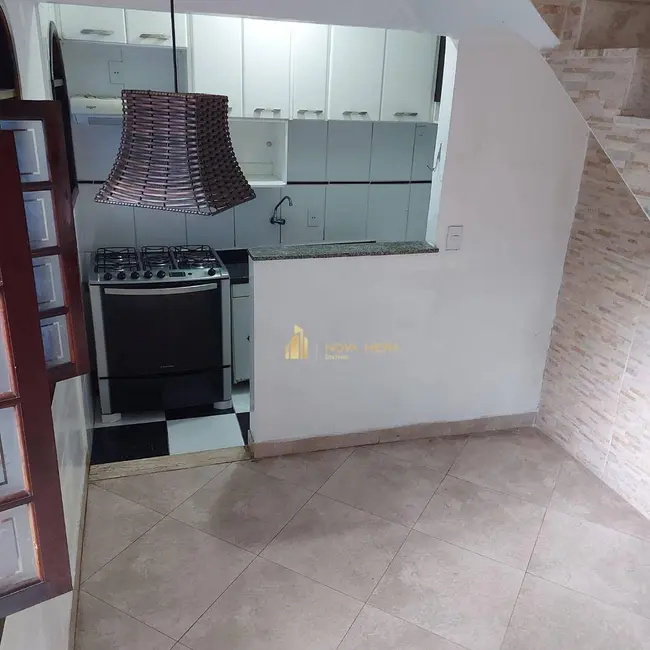 Sobrado com 3 quartos à venda, 138m2 em Cipava, Osasco - SP - imagem 3 Foto 3 de Sobrado com 3 quartos à venda, 138m2 em Cipava, Osasco - SP