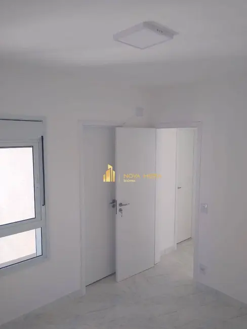 Apartamento com 3 quartos para alugar, 80m2 em Vila Osasco, Osasco - SP - imagem 8 Foto 8 de Apartamento com 3 quartos para alugar, 80m2 em Vila Osasco, Osasco - SP