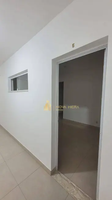 Foto 9 de Apartamento com 1 quarto para alugar, 30m2 em Ayrosa, Osasco - SP