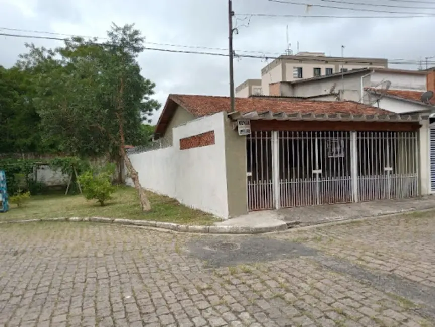 Foto 4 de Casa com 3 quartos à venda, 150m2 em Chácara Recanto, Cotia - SP