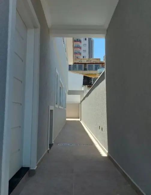 Sobrado com 3 quartos à venda, 160m2 em Bela Vista, Osasco - SP - imagem 4 Foto 4 de Sobrado com 3 quartos à venda, 160m2 em Bela Vista, Osasco - SP