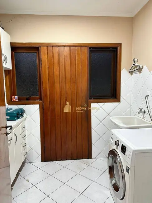 Sobrado com 3 quartos à venda, 250m2 em Adalgisa, Osasco - SP - imagem 6 Foto 6 de Sobrado com 3 quartos à venda, 250m2 em Adalgisa, Osasco - SP