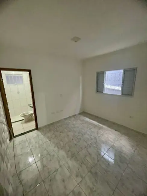 Sobrado com 2 quartos à venda, 125m2 em Veloso, Osasco - SP - imagem 5 Foto 5 de Sobrado com 2 quartos à venda, 125m2 em Veloso, Osasco - SP