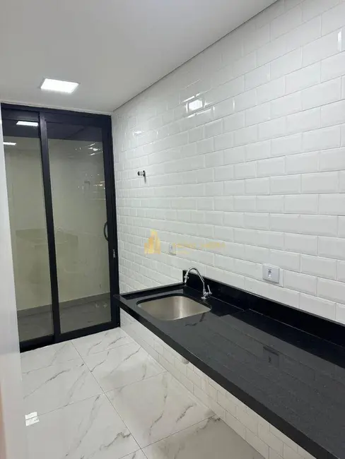 Foto 2 de Sobrado com 3 quartos à venda, 384m2 em Itaqui, Itapevi - SP