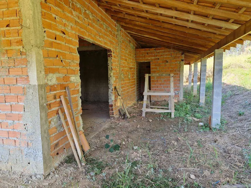 Chácara com 4 quartos à venda, 1300m2 em Sarapui - SP - imagem 3 Foto 3 de Chácara com 4 quartos à venda, 1300m2 em Sarapui - SP