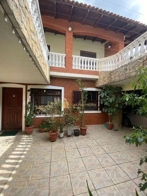 Foto 3 de Casa com 3 quartos à venda, 200m2 em Jaguaribe, Osasco - SP