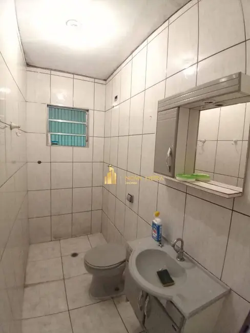 Casa com 2 quartos para alugar, 200m2 em Veloso, Osasco - SP - imagem 9 Foto 9 de Casa com 2 quartos para alugar, 200m2 em Veloso, Osasco - SP