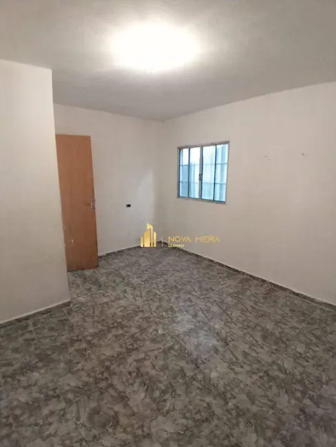 Casa com 2 quartos para alugar, 200m2 em Veloso, Osasco - SP - imagem 7 Foto 7 de Casa com 2 quartos para alugar, 200m2 em Veloso, Osasco - SP