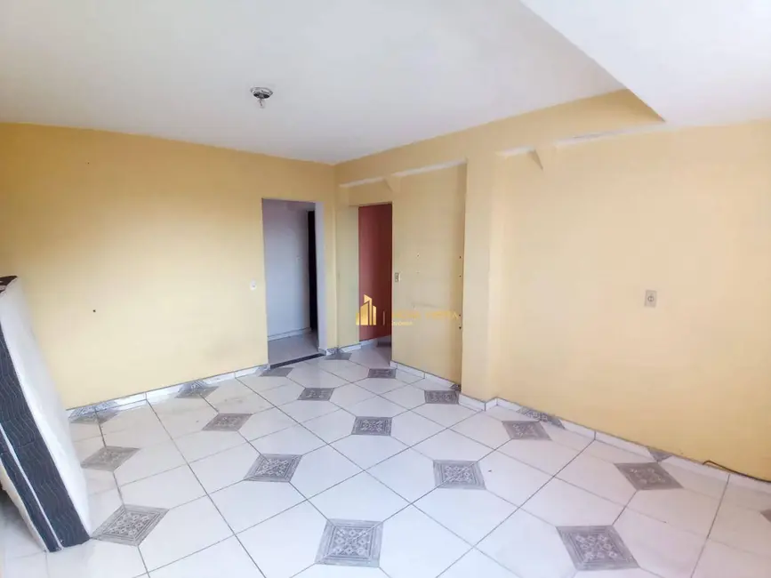 Casa com 2 quartos para alugar, 200m2 em Veloso, Osasco - SP - imagem 8 Foto 8 de Casa com 2 quartos para alugar, 200m2 em Veloso, Osasco - SP