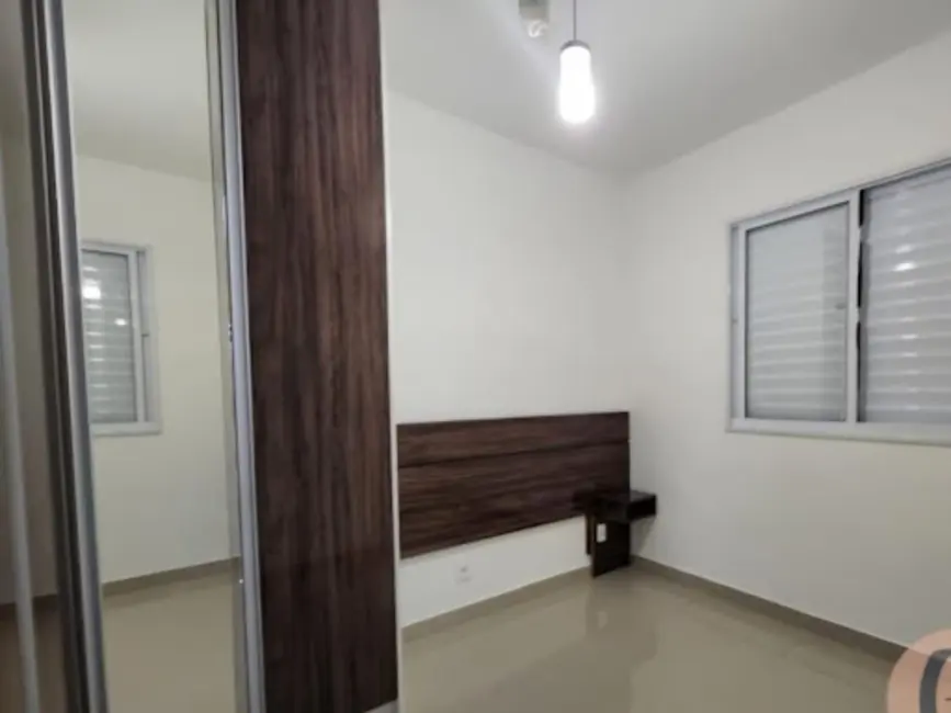 Foto 2 de Apartamento com 2 quartos para alugar, 59m2 em Vila Osasco, Osasco - SP