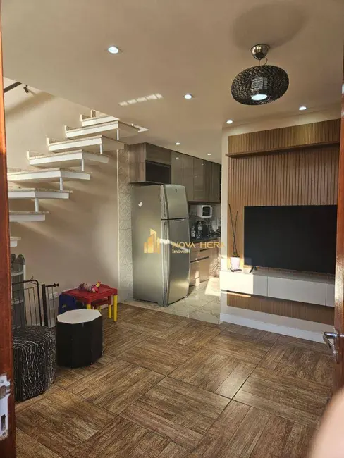 Foto 2 de Sobrado com 2 quartos à venda e para alugar, 90m2 em Cipava, Osasco - SP