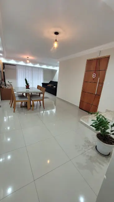 Sobrado com 3 quartos à venda, 125m2 em Cidade das Flores, Osasco - SP - imagem 7 Foto 7 de Sobrado com 3 quartos à venda, 125m2 em Cidade das Flores, Osasco - SP