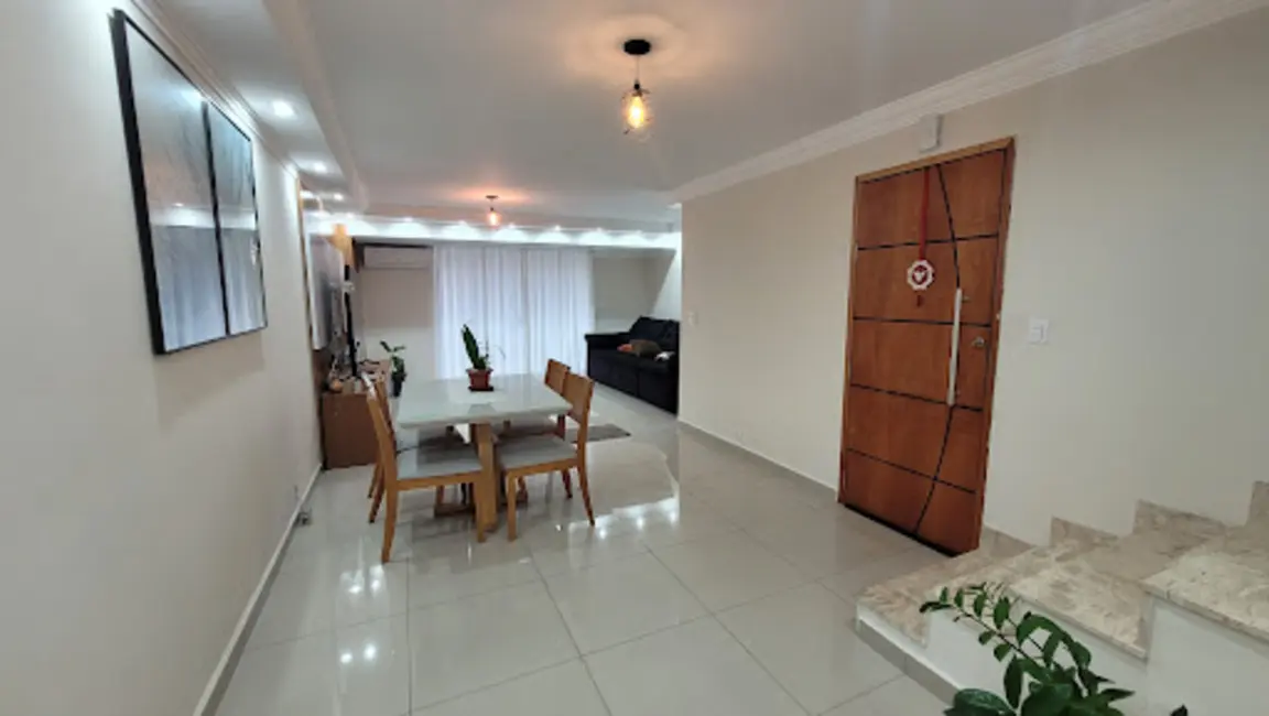 Sobrado com 3 quartos à venda, 125m2 em Cidade das Flores, Osasco - SP - imagem 1 Foto 1 de Sobrado com 3 quartos à venda, 125m2 em Cidade das Flores, Osasco - SP