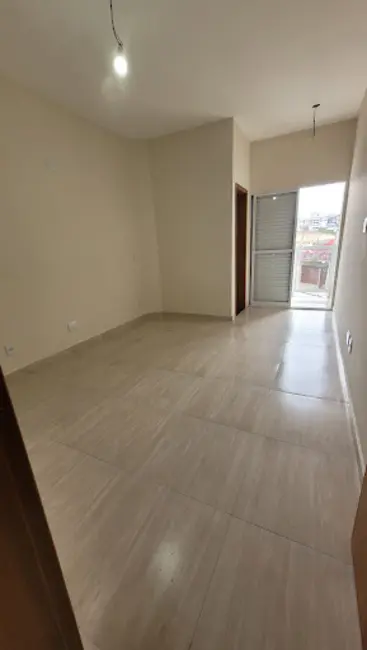 Sobrado com 3 quartos à venda, 150m2 em Bela Vista, Osasco - SP - imagem 3 Foto 3 de Sobrado com 3 quartos à venda, 150m2 em Bela Vista, Osasco - SP