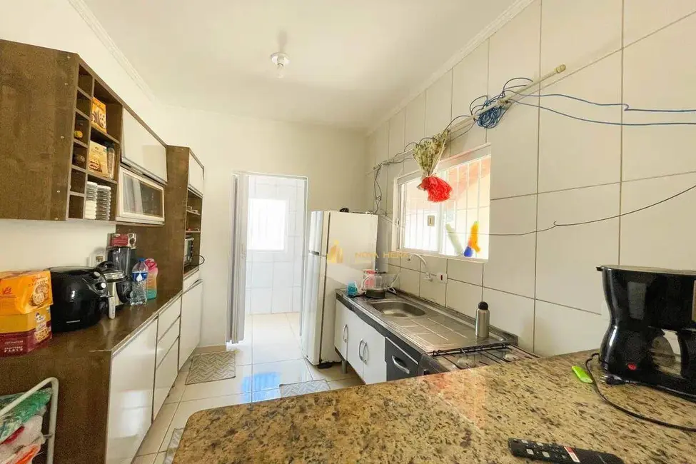 Foto 3 de Casa com 2 quartos à venda, 125m2 em Peruibe - SP