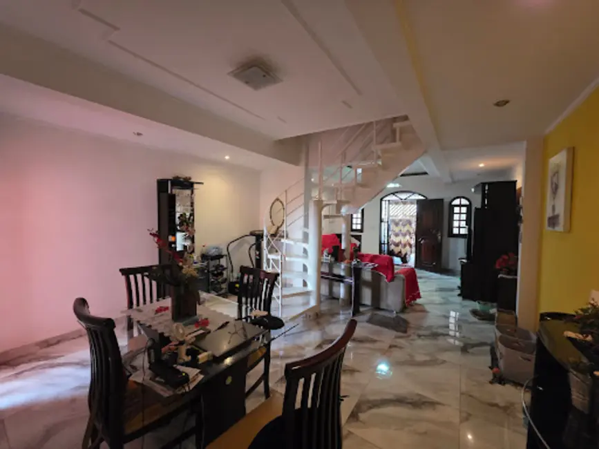 Foto 3 de Sobrado com 3 quartos à venda, 125m2 em Cipava, Osasco - SP