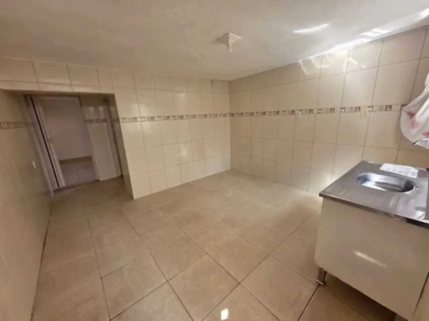 Foto 9 de Casa com 1 quarto para alugar, 300m2 em Vila Osasco, Osasco - SP