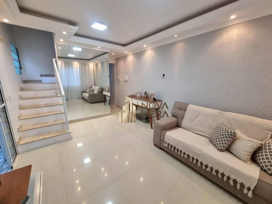 Foto 2 de Sobrado com 2 quartos à venda, 125m2 em Jardim Califórnia, Barueri - SP