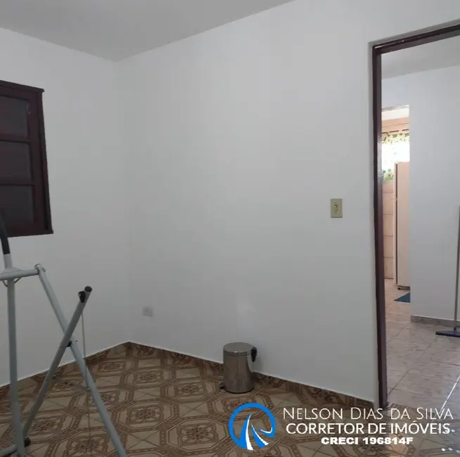 Casa com 1 quarto para alugar, 40m2 em Jardim Pinheiros, Embu Das Artes - SP - imagem 8 Foto 8 de Casa com 1 quarto para alugar, 40m2 em Jardim Pinheiros, Embu Das Artes - SP