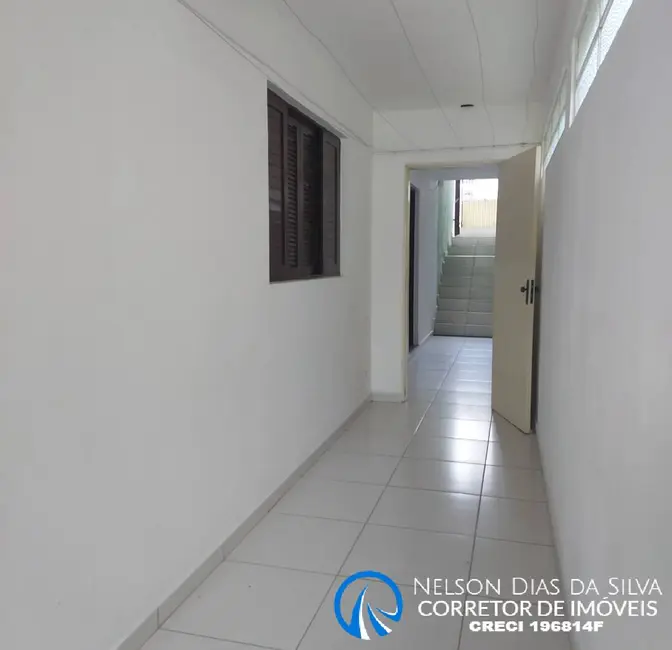 Casa com 1 quarto para alugar, 40m2 em Jardim Pinheiros, Embu Das Artes - SP - imagem 2 Foto 2 de Casa com 1 quarto para alugar, 40m2 em Jardim Pinheiros, Embu Das Artes - SP