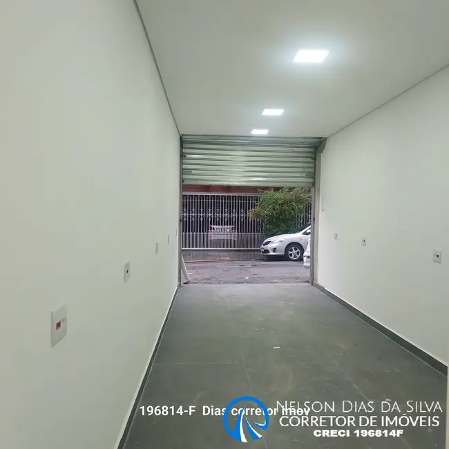 Foto 3 de Sala Comercial para alugar, 30m2 em Jardim Santa Cecília, Taboao Da Serra - SP