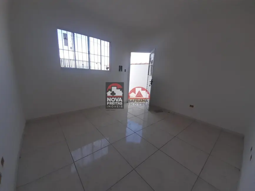 Foto 1 de Casa com 2 quartos à venda, 61m2 em Pindamonhangaba - SP
