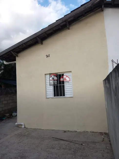 Foto 2 de Casa com 2 quartos à venda, 60m2 em Pindamonhangaba - SP