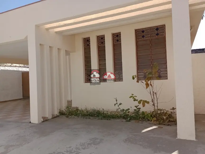 Foto 2 de Casa com 3 quartos à venda, 193m2 em Cacapava - SP