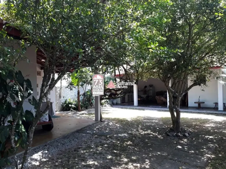Foto 2 de Casa com 2 quartos à venda, 126m2 em Caraguatatuba - SP