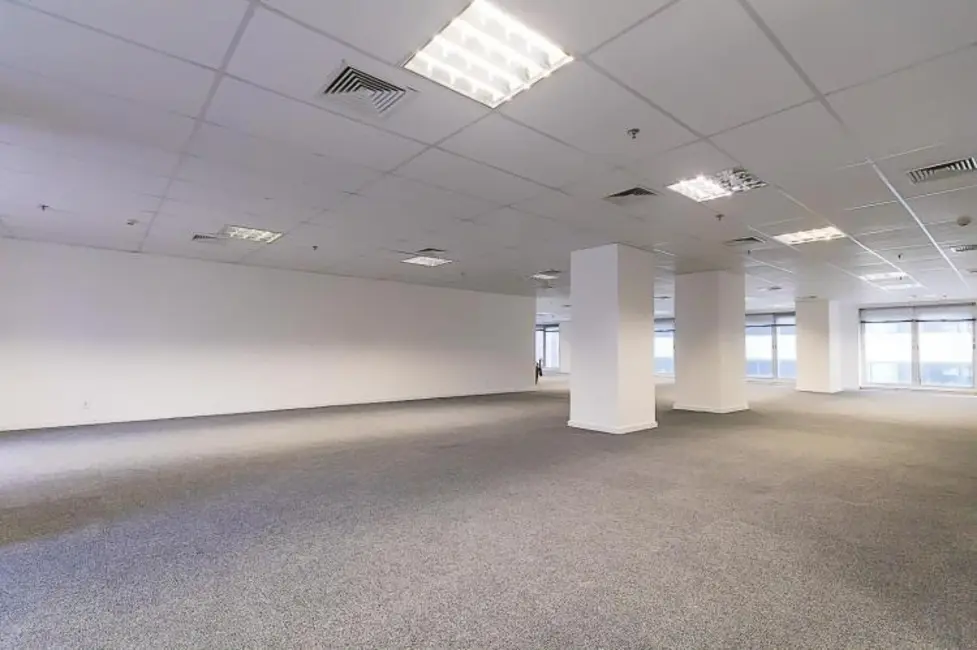 Sala Comercial à venda, 675m2 em Centro, Rio De Janeiro - RJ - imagem 3 Foto 3 de Sala Comercial à venda, 675m2 em Centro, Rio De Janeiro - RJ