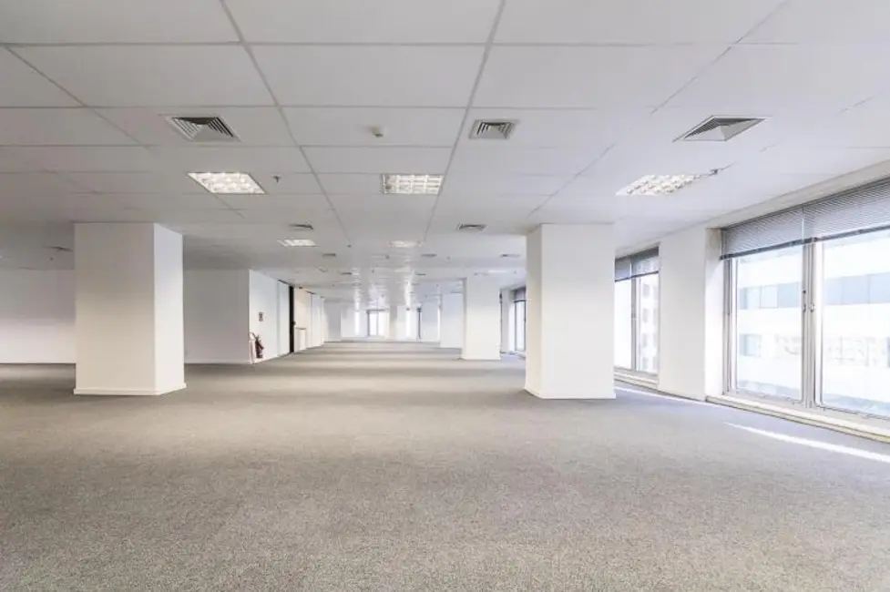 Sala Comercial à venda, 675m2 em Centro, Rio De Janeiro - RJ - imagem 4 Foto 4 de Sala Comercial à venda, 675m2 em Centro, Rio De Janeiro - RJ