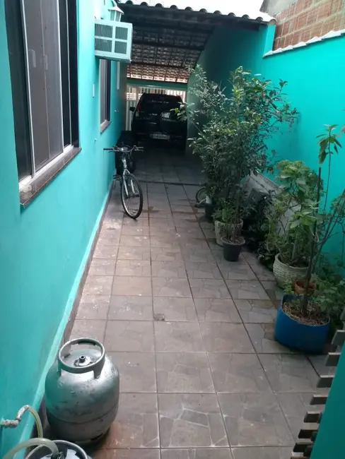 Foto 3 de Casa com 3 quartos à venda, 187m2 em Nova Iguacu - RJ