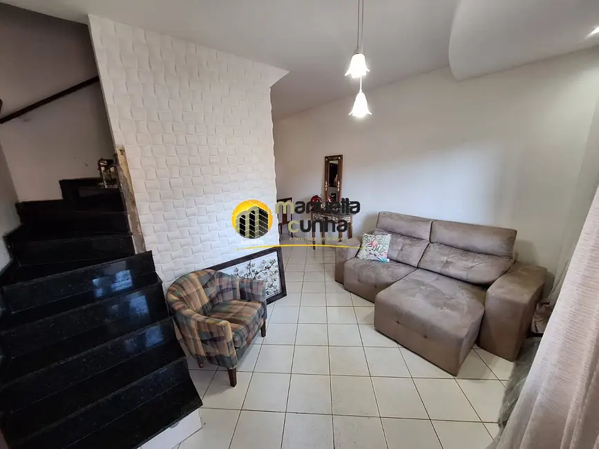 Casa com 2 quartos à venda em Rincão Mimoso (Itaipuaçu), Marica - RJ - imagem 4 Foto 4 de Casa com 2 quartos à venda em Rincão Mimoso (Itaipuaçu), Marica - RJ