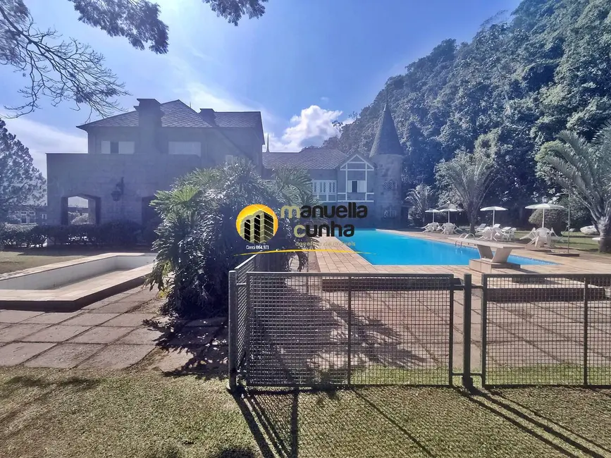 Casa com 5 quartos à venda, 550m2 em Quitandinha, Petropolis - RJ - imagem 3 Foto 3 de Casa com 5 quartos à venda, 550m2 em Quitandinha, Petropolis - RJ