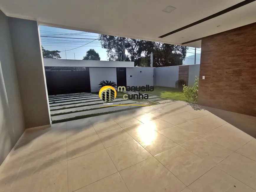 Foto 3 de Casa com 3 quartos à venda, 480m2 em Jardim Atlântico Central (Itaipuaçu), Marica - RJ
