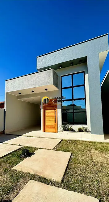 Casa com 3 quartos à venda, 300m2 em Marica - RJ - imagem 2 Foto 2 de Casa com 3 quartos à venda, 300m2 em Marica - RJ